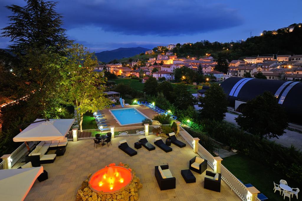 Hotel Benessere Villa Fiorita Colfiorito Exterior photo